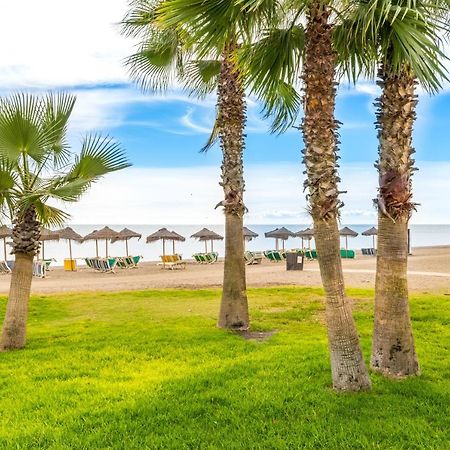 Seafront Apartment Torre Del Mar Exterior photo