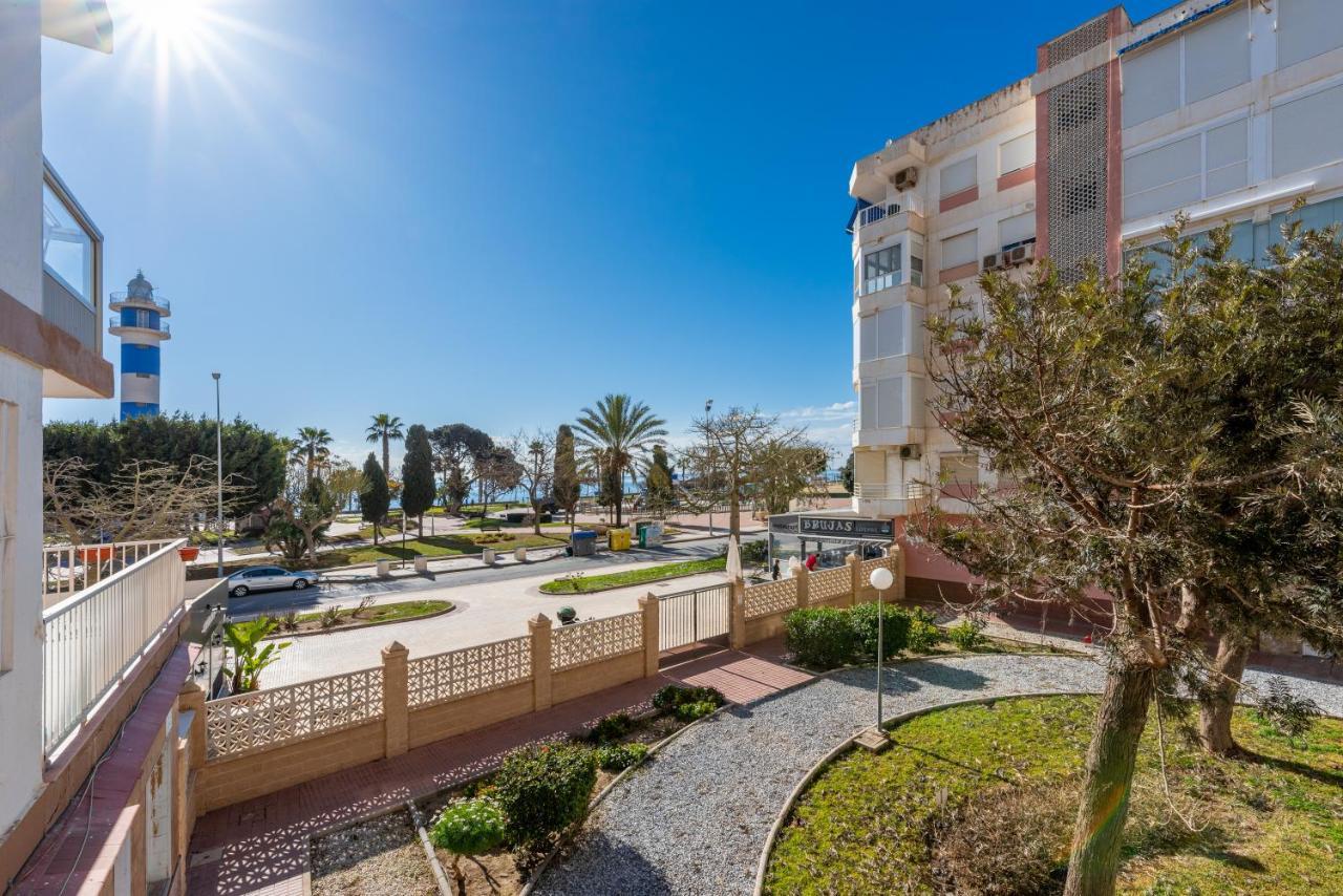 Seafront Apartment Torre Del Mar Exterior photo